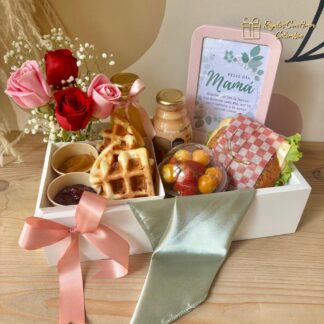 LUXURY BREAKFAST MOM