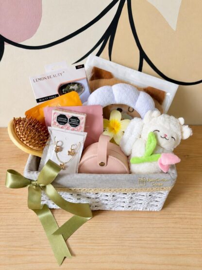 SKINCARE BOX